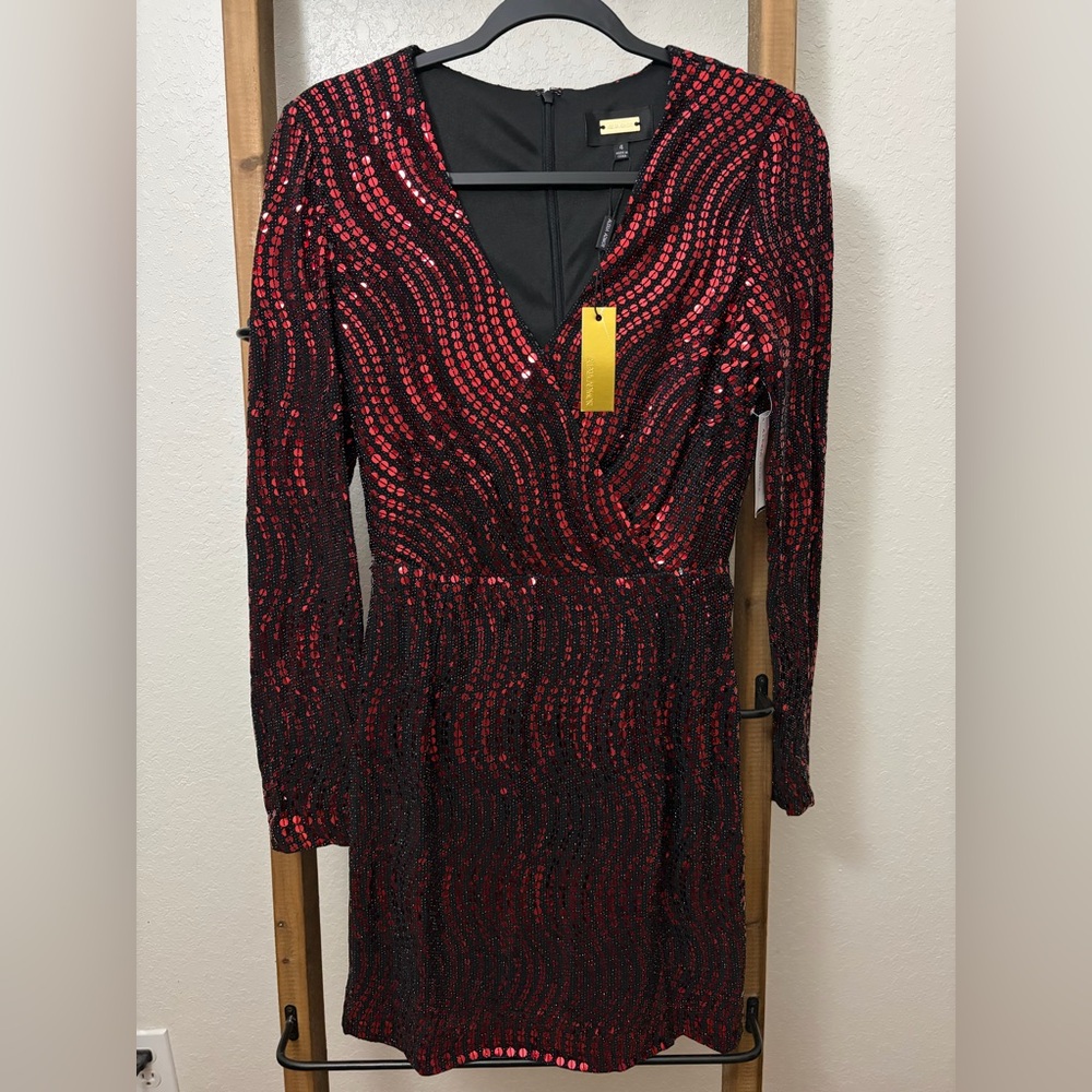 Alexia Admor Mini Sequin Dress in BORDEAUX Long Sleeve